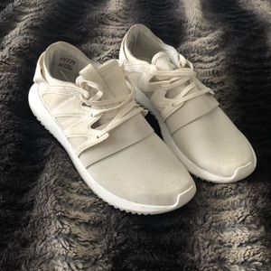 Women’s adidas Tubular Viral